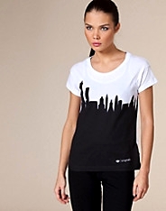 W Graphic Tee 1
